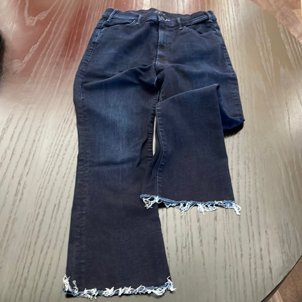 Mother jeans, The Hustler Ankle Fray style